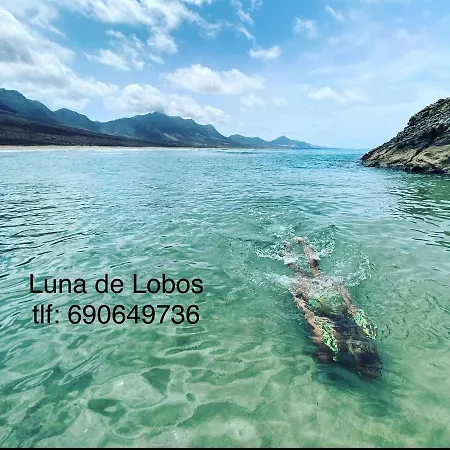 Luna De Lobos *