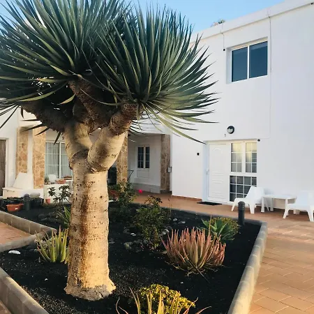 Luna De Lobos * كوراليهو